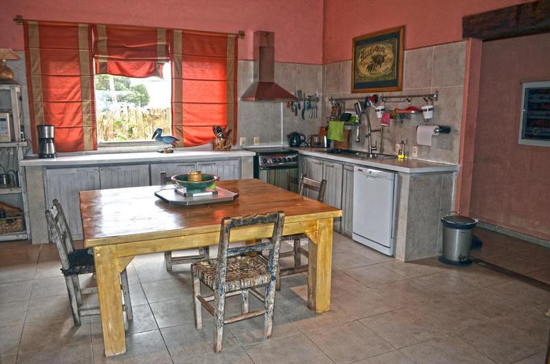#3279048 | Temporary Rental | House | Punta Piedras (Kuste House Hunting)