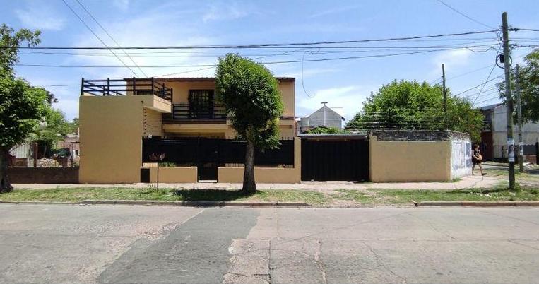 #5489629 | Venta | Casa | Paso Del Rey (Arena Lorena propiedades)