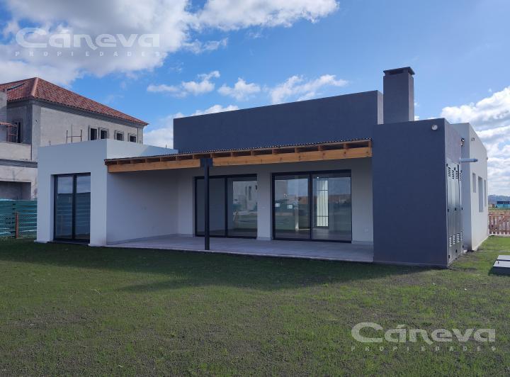 #4874632 | Venta | Casa | Puertos del Lago (Cáneva Propiedades)