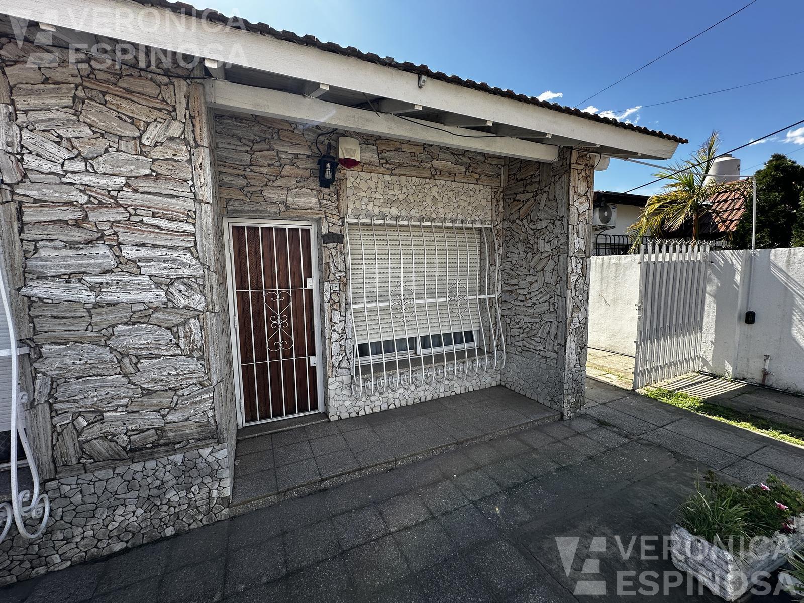 #5395573 | Venta | Casa | El Palomar (Veronica Espinosa)