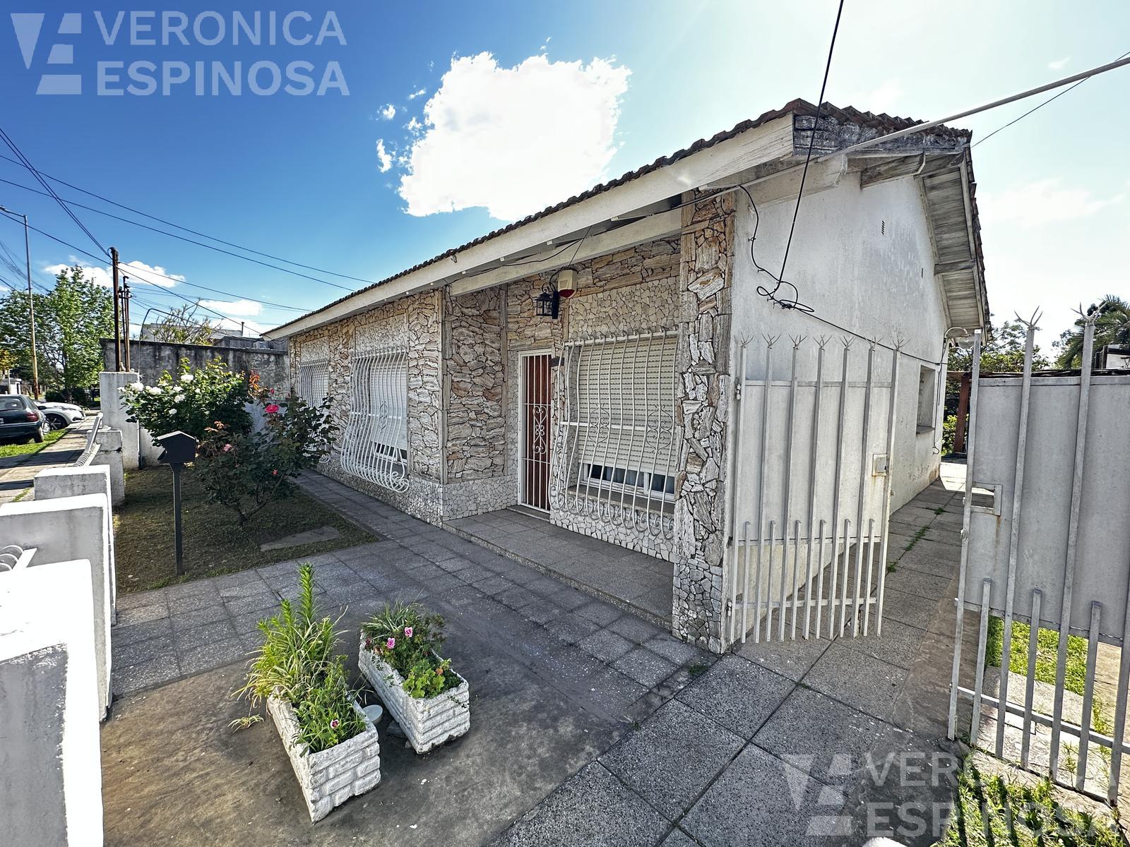 #5395573 | Venta | Casa | El Palomar (Veronica Espinosa)