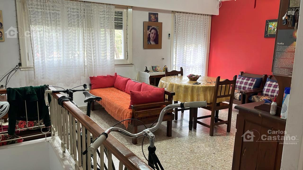 #5431383 | Venta | PH | Barrio Parque (Carlos Castaño Propiedades)