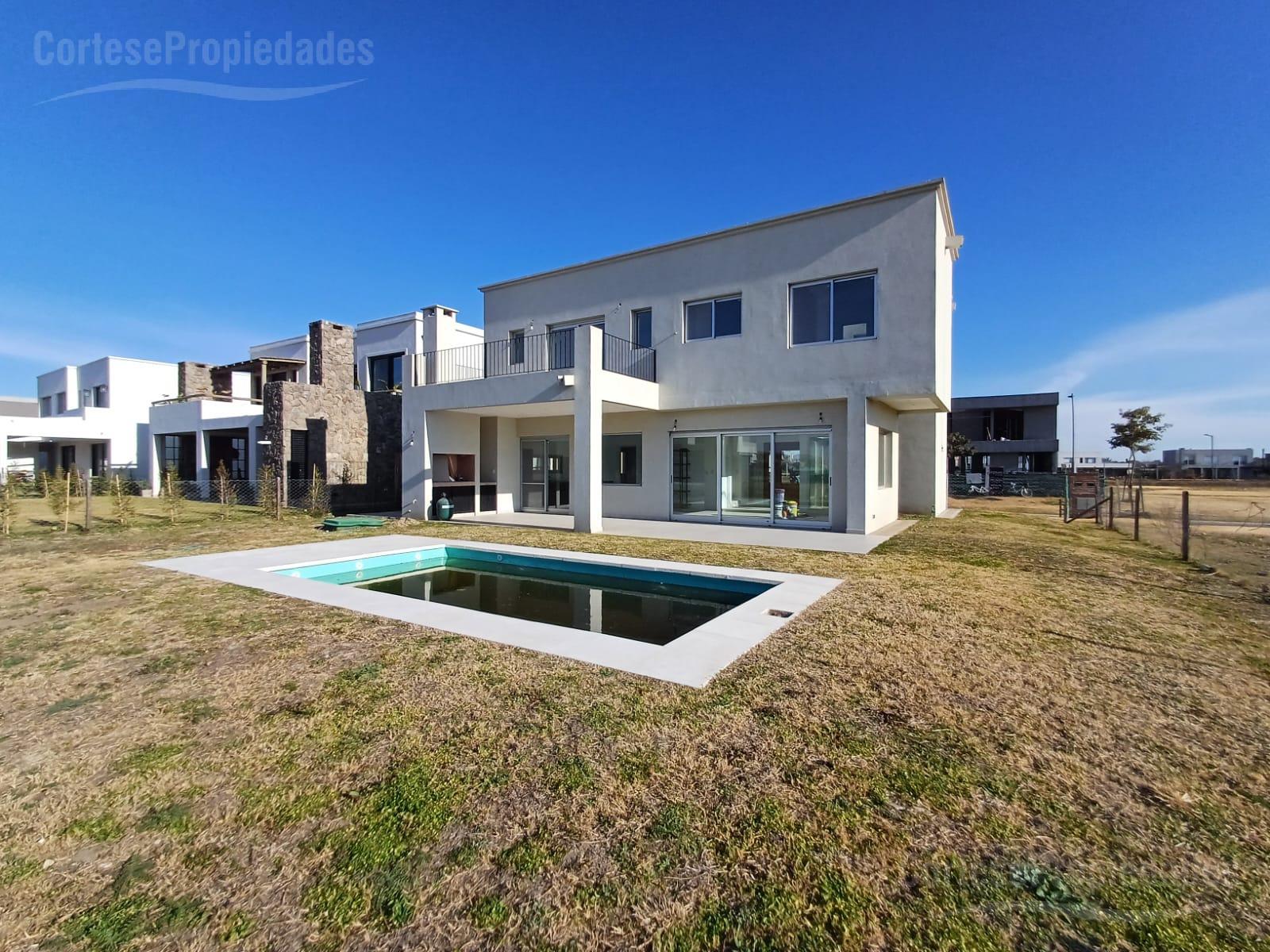 #5447306 | Venta | Casa | Puertos del Lago (Cortese Propiedades)