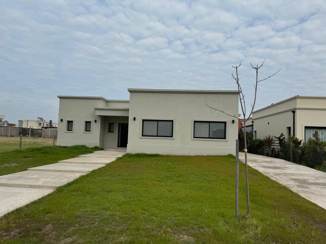 #5432715 | Venta | Casa | Villanueva (Laura Pigliacampo Bienes Raices)