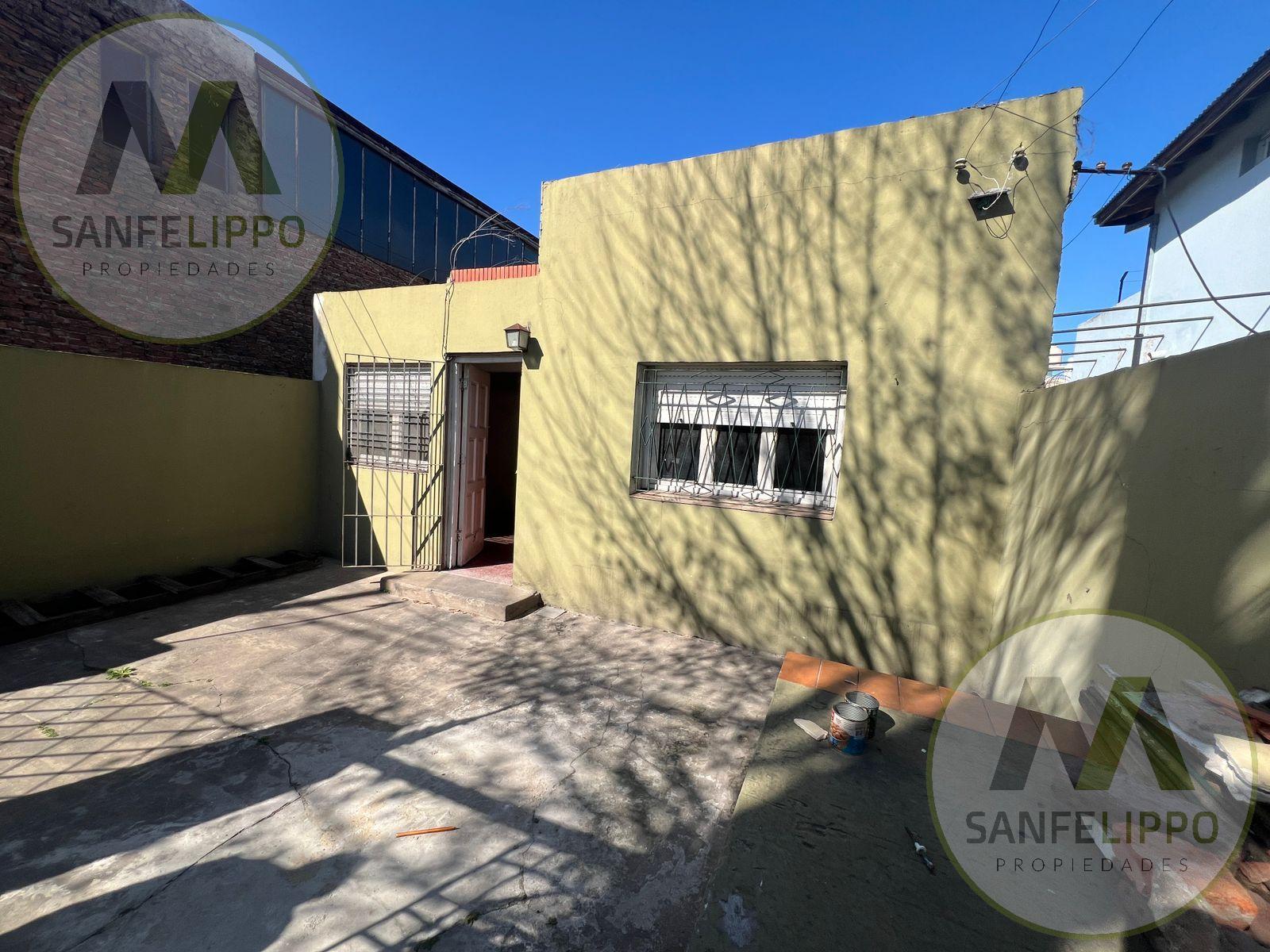 #5398385 | Sale | House | Bernal Oeste (Sanfelippo Propiedades)