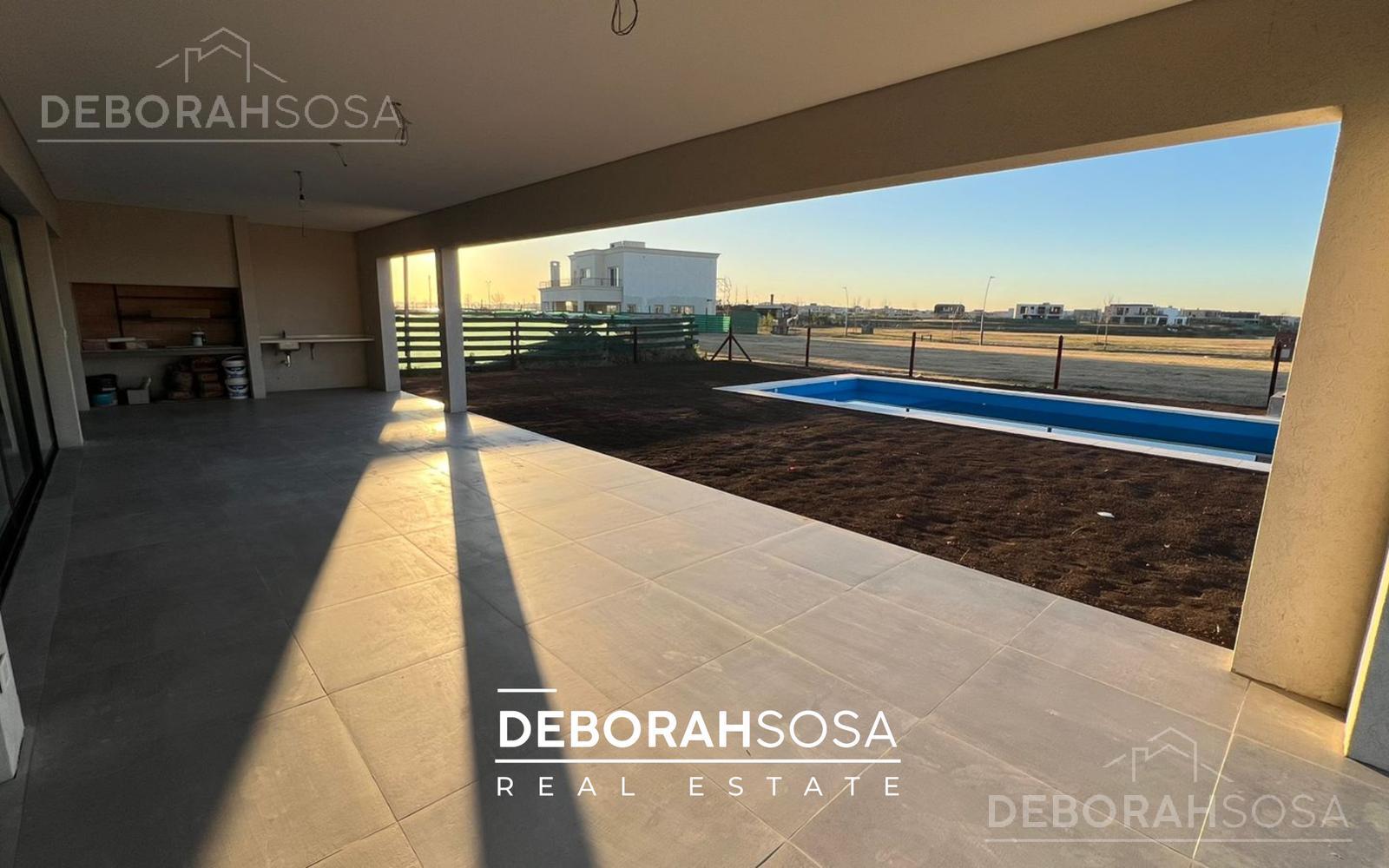 #5446978 | Venta | Casa | Puertos del Lago (Deborah Sosa)