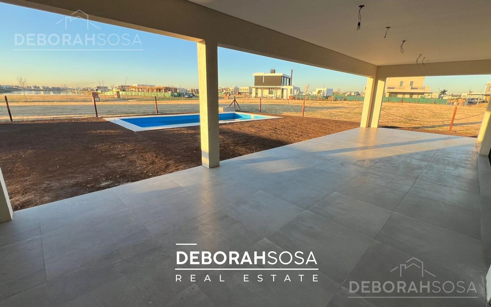 #5446978 | Venta | Casa | Puertos del Lago (Deborah Sosa)