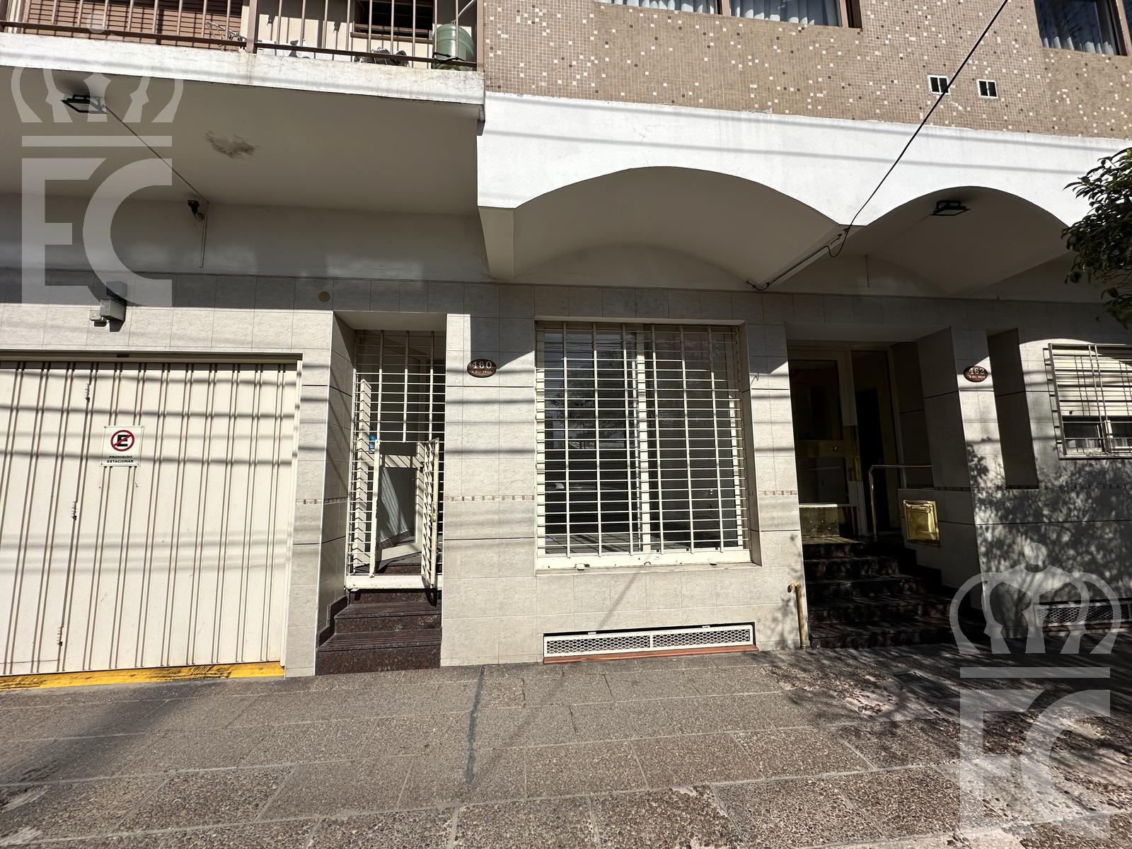 #5357898 | Alquiler | Local | Lanus Oeste (ELISABET COSTA PROPIEDADES)