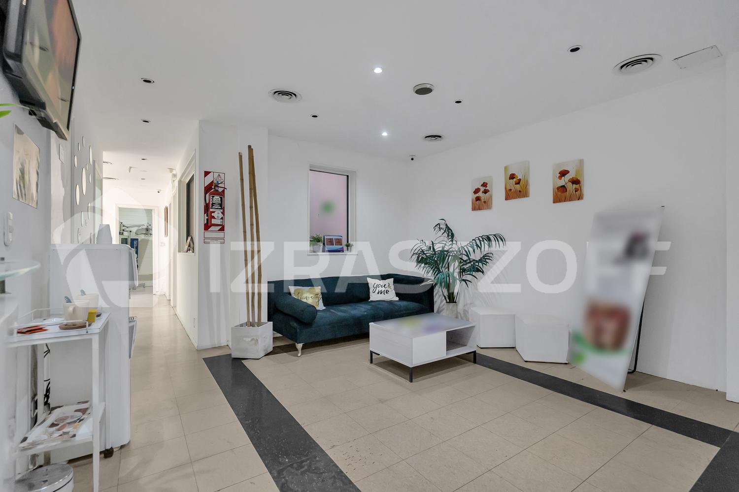 #5434844 | Alquiler | Oficina | Barrio Norte (Izrastzoff Agentes Inmobiliarios)