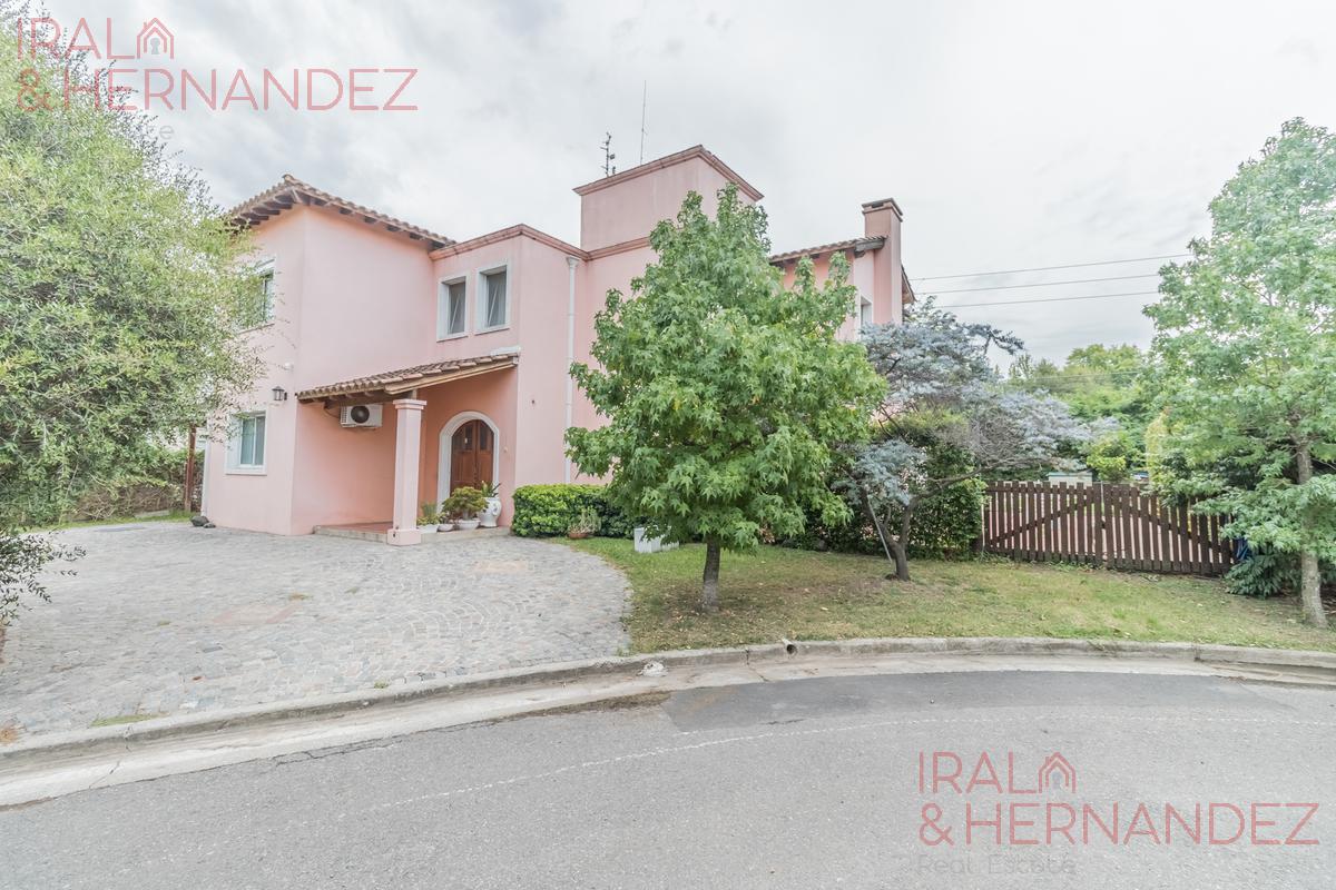 #5490420 | Venta | Casa | Benavidez (Irala & Hernandez Real Estate)