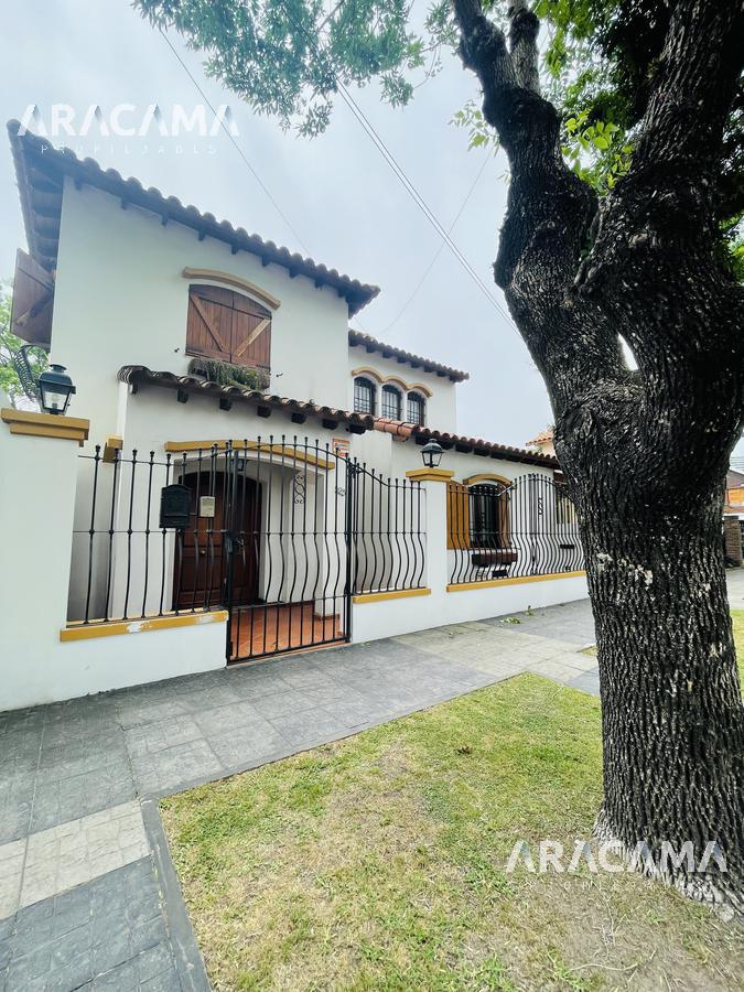 #4931050 | Venta | Casa | Monte Grande (Aracama Propiedades)