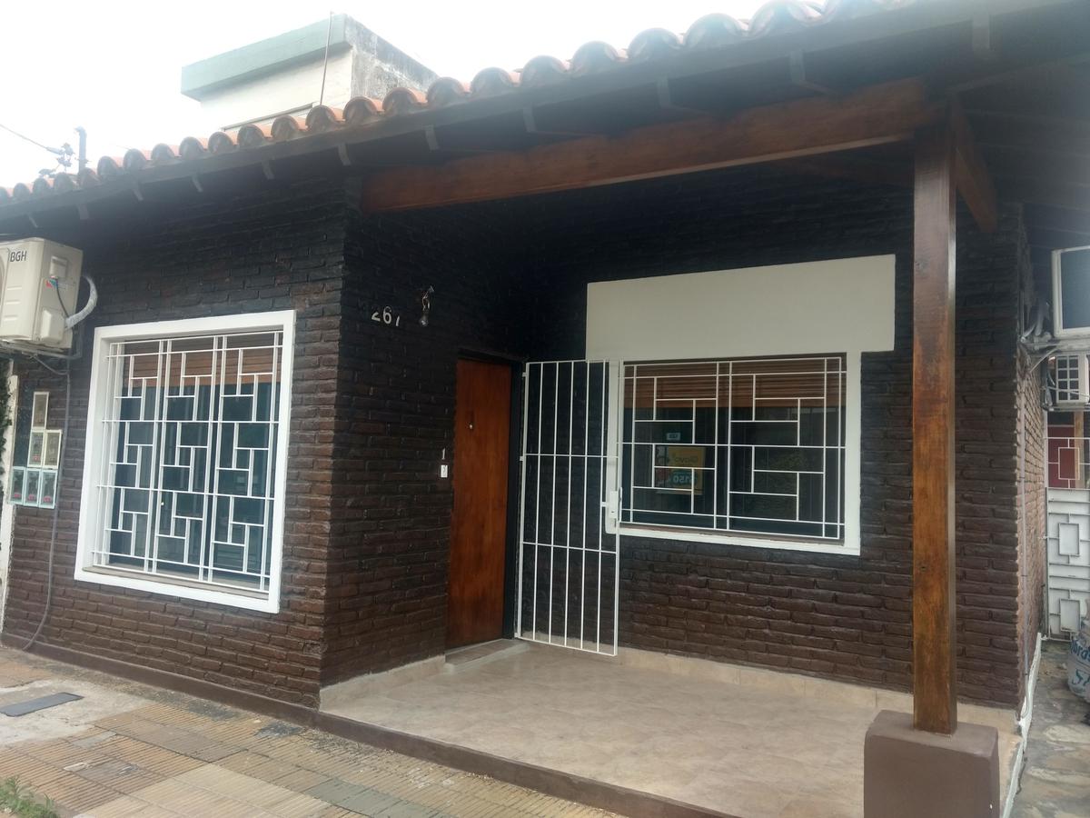 #5423072 | Venta | Casa | Barrio Aleman (Claudio Parra Propiedades)