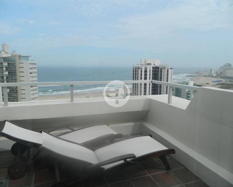 #3239025 | Temporary Rental | Apartment | Playa Brava (Emiliano Pedrozo)
