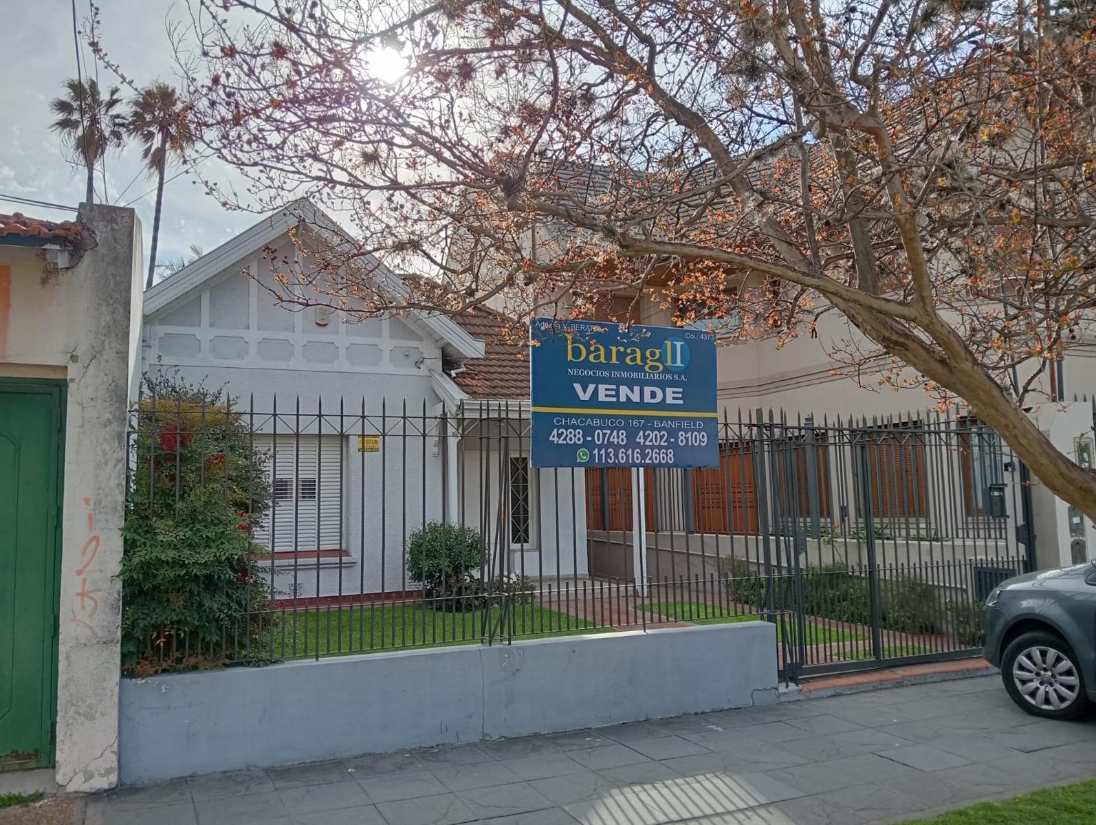 #5409460 | Venta | Casa | Banfield (Baragli Negocios Inmobiliarios)