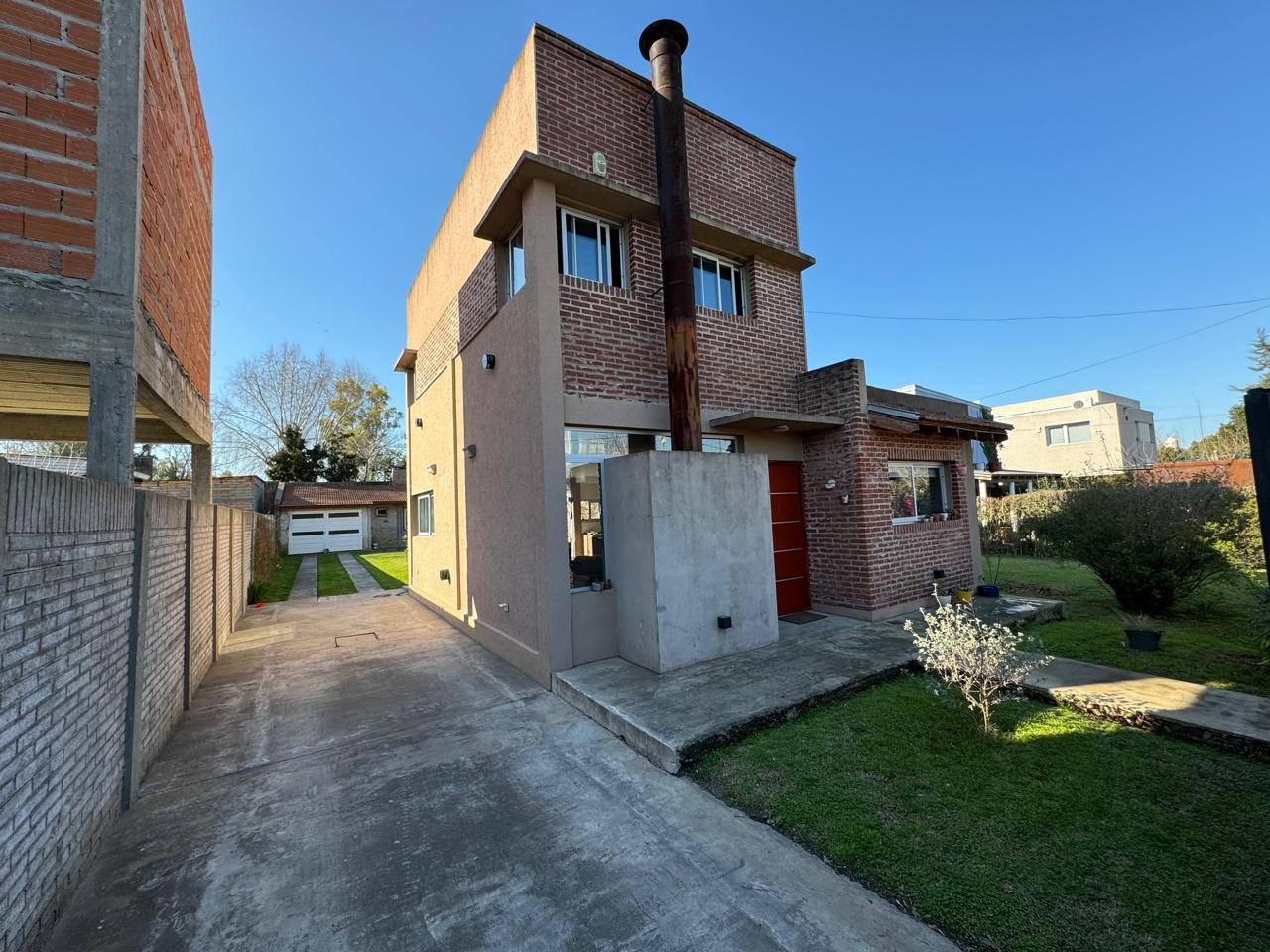 #5464654 | Venta | Casa | City Bell (Realty One Group Best)