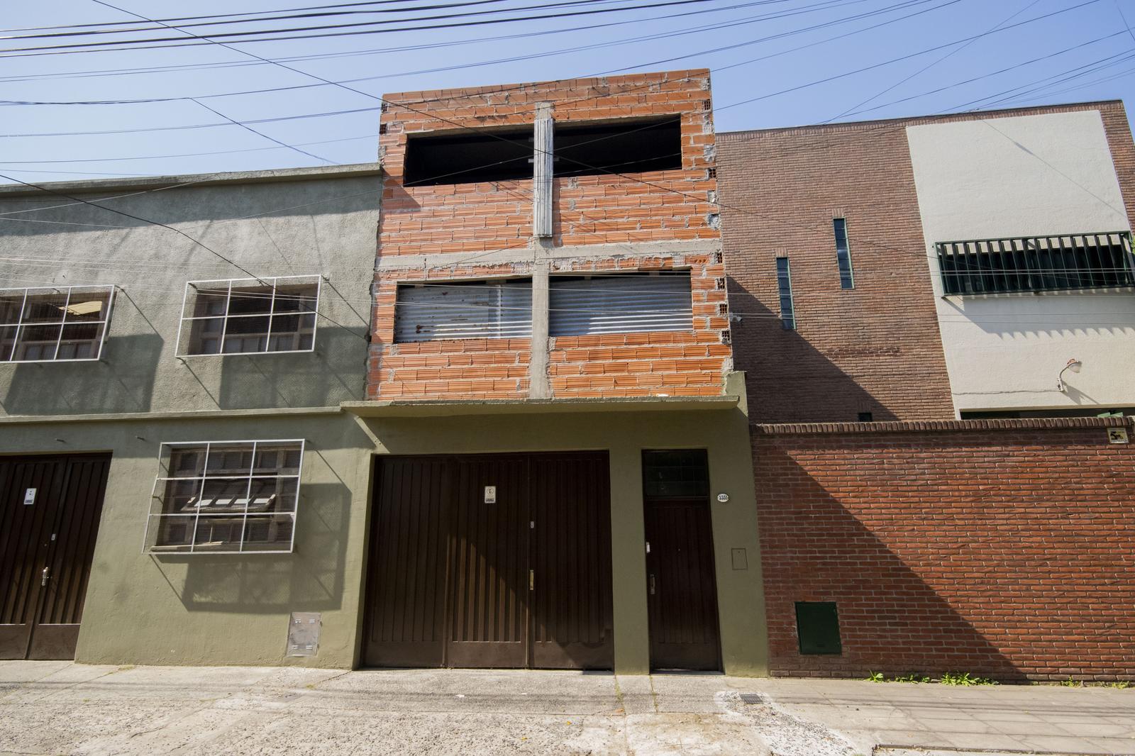 #5389975 | Venta | Casa | Olivos Uzal / Panamericana (Bezruk Inmuebles)