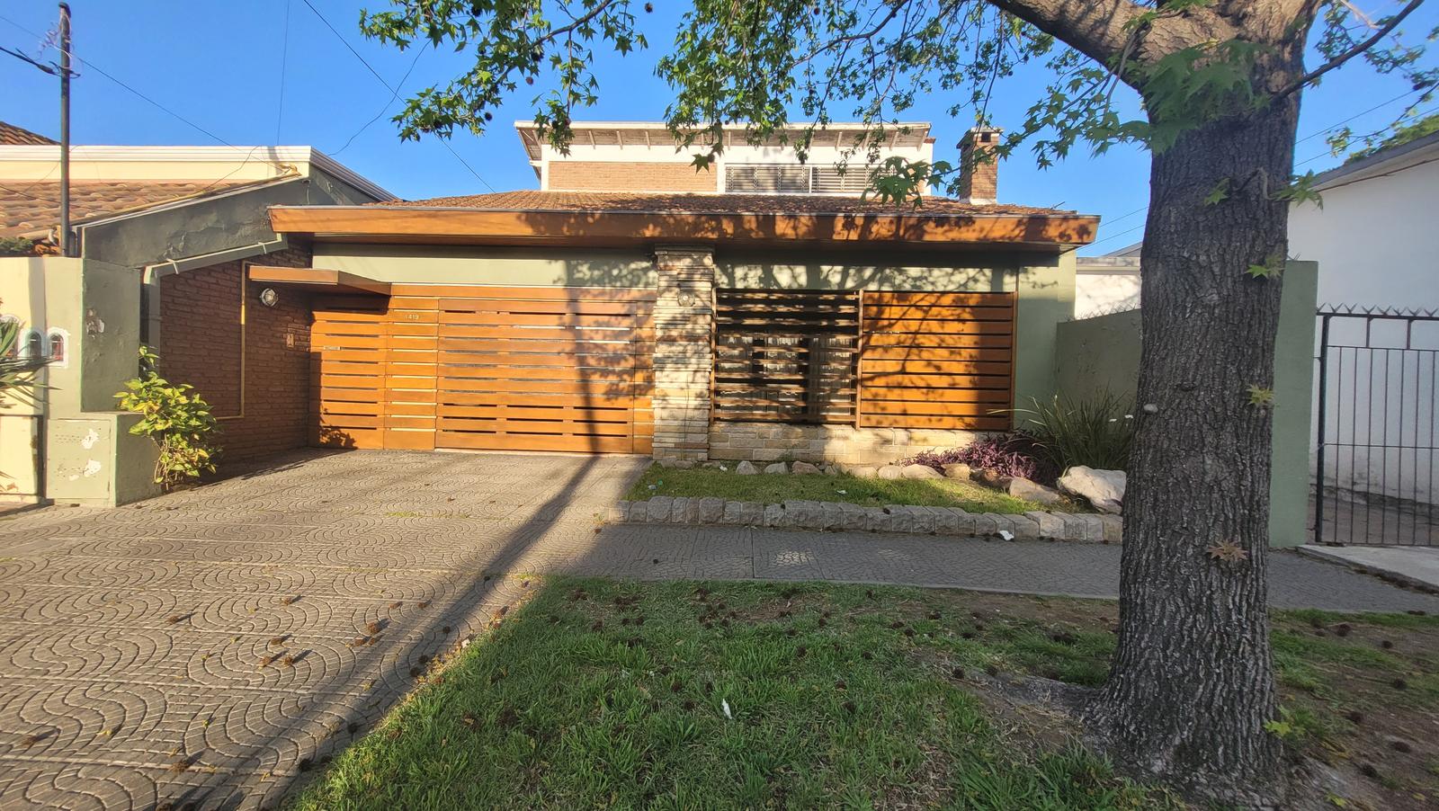 #5396385 | Venta | Casa | Castelar Norte (Inmobiliaria Claudio Godoy)