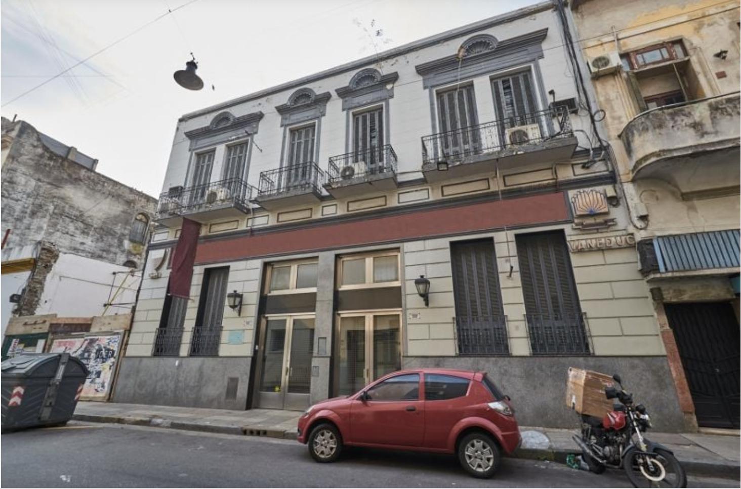 #4323876 | Sale | Building | San Telmo (Adrian Mercado)