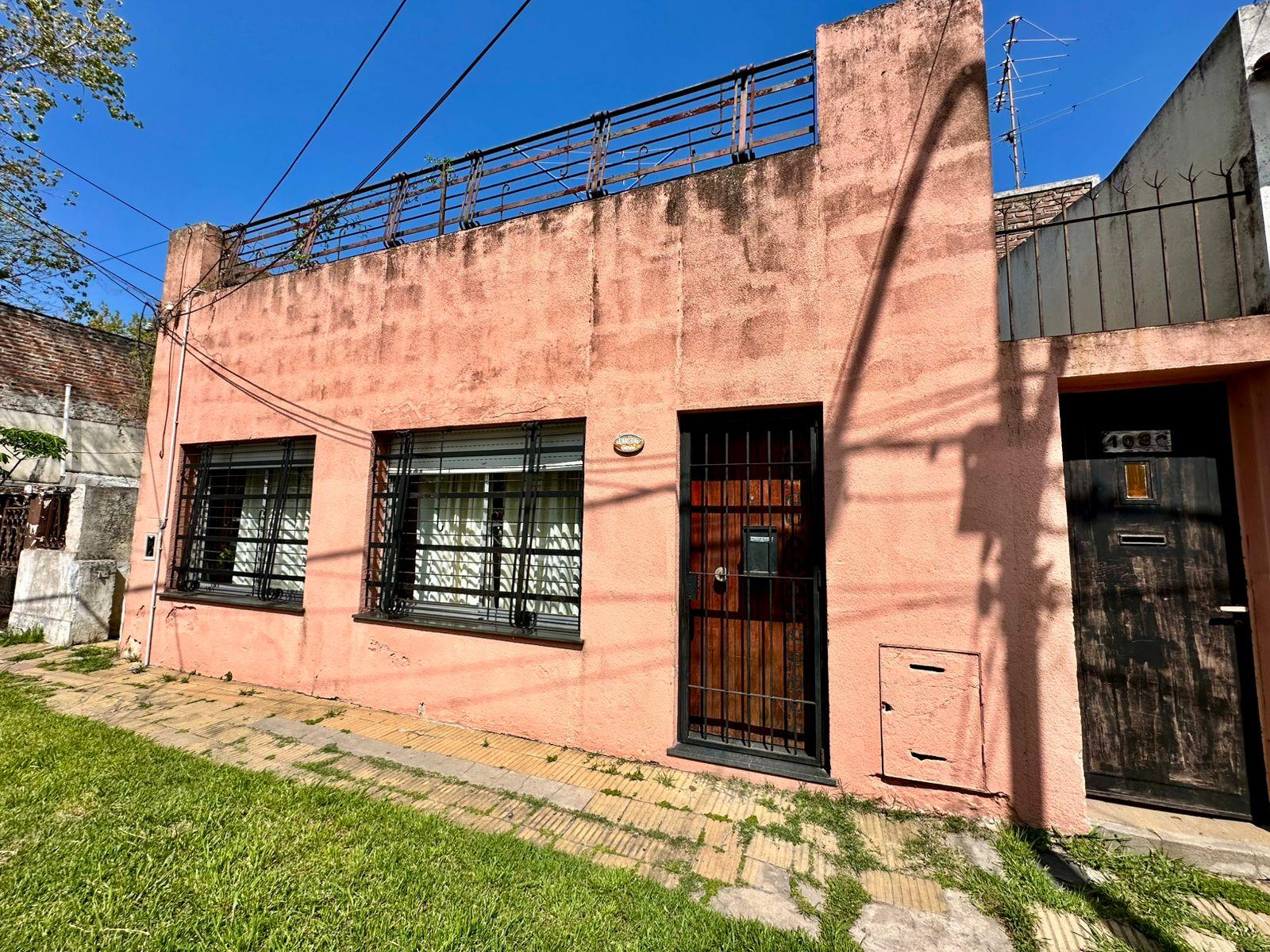 #5455376 | Venta | Casa | Remedios De Escalada (Caizza Propiedades)