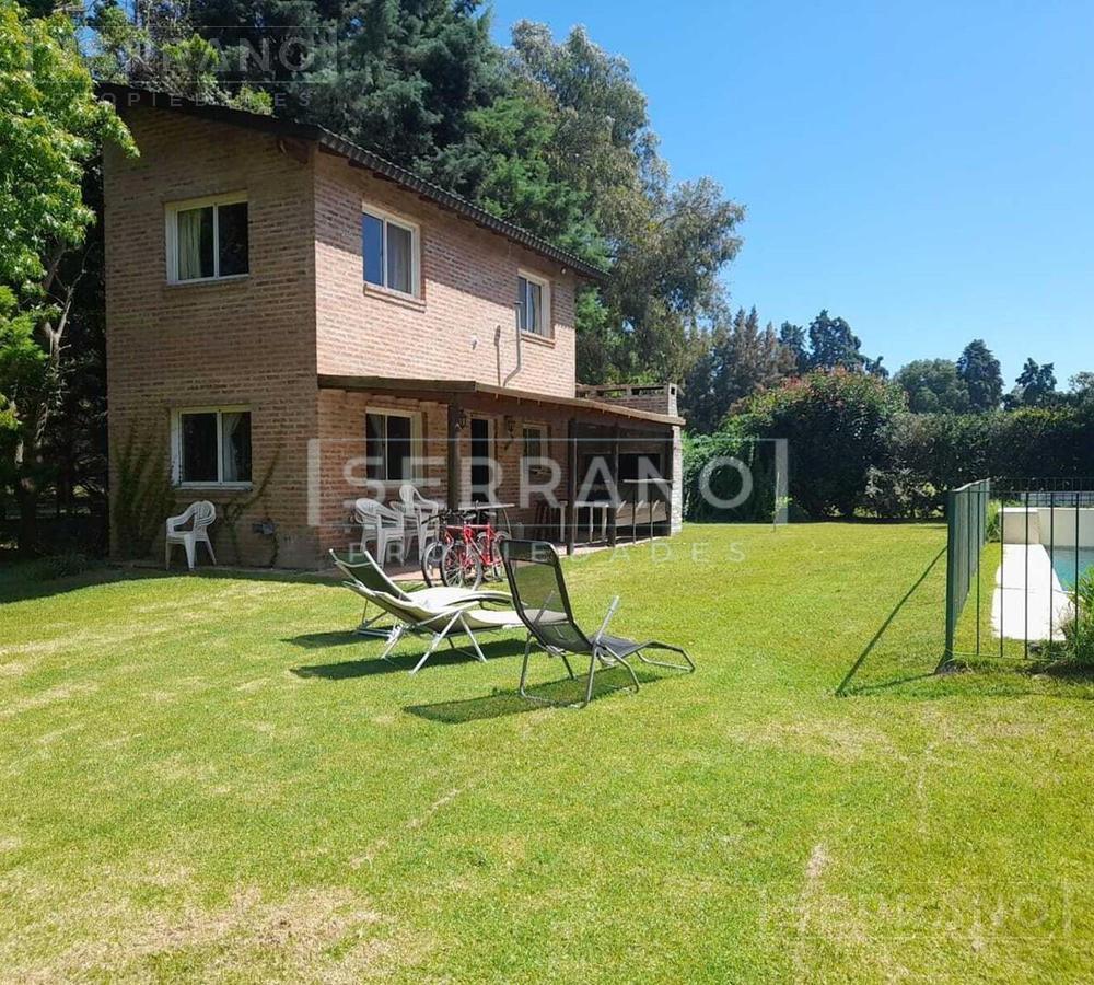 #5401415 | Sale | House | Los Quinchos Country Club (Serrano Propiedades)