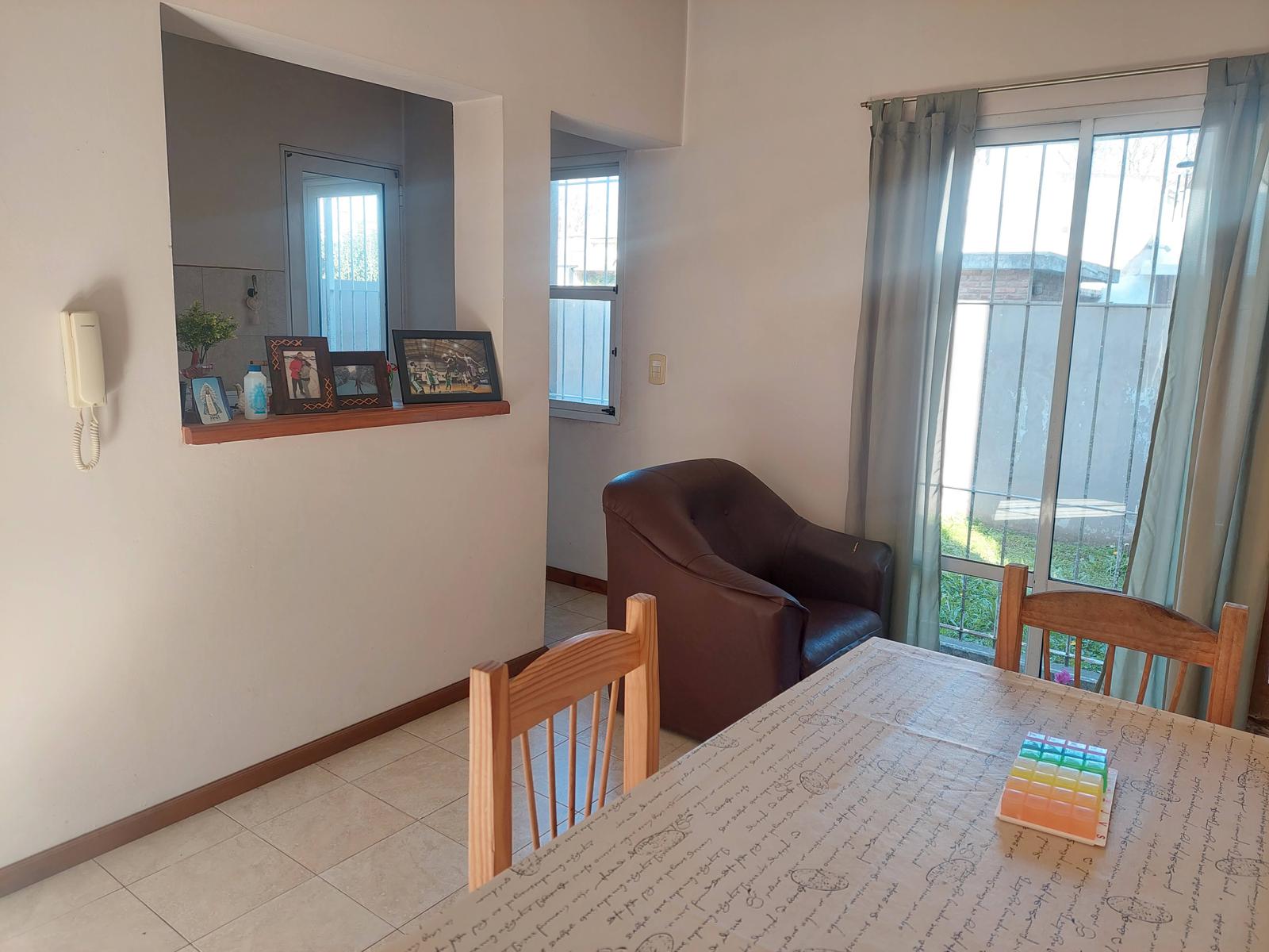 #5406920 | Venta | PH | Centro De Lujan (Connection Negocios Inmobiliarios)