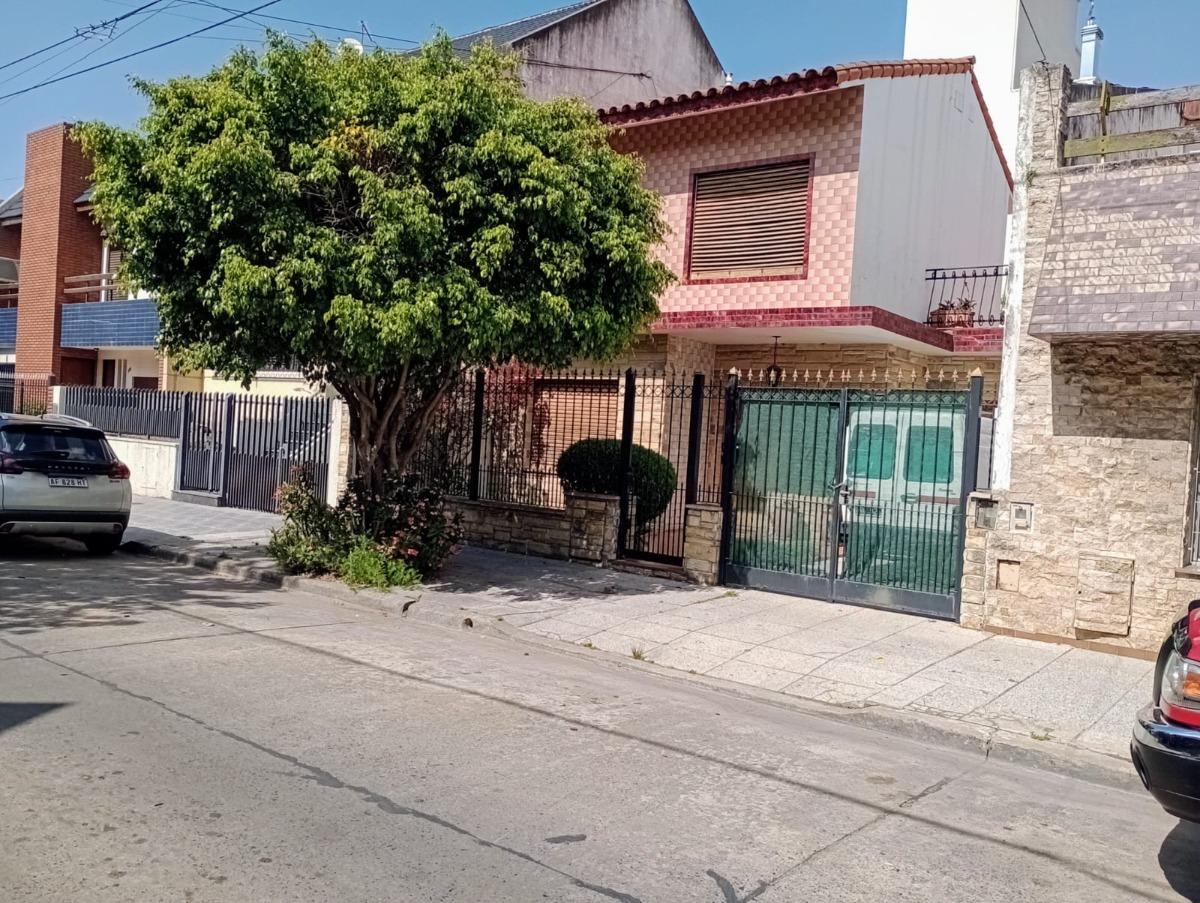 #5443405 | Venta | Casa | Mataderos (Estudio Yacoub)