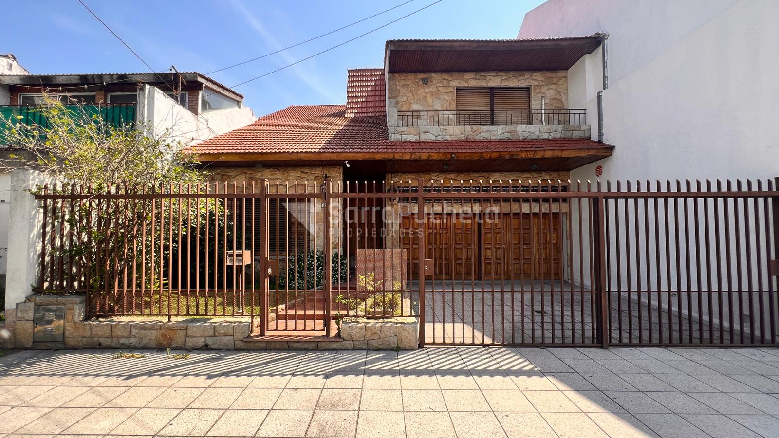 #5421713 | Sale | House | Villa Sarmiento (Sarro Pucheta Propiedades)