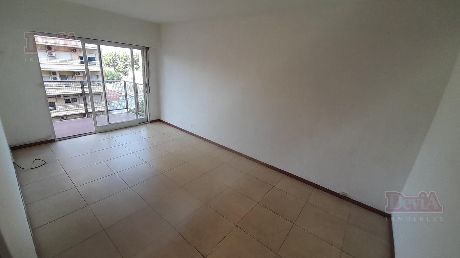 #5483154 | Alquiler | Departamento | Flores (Devia inmuebles )