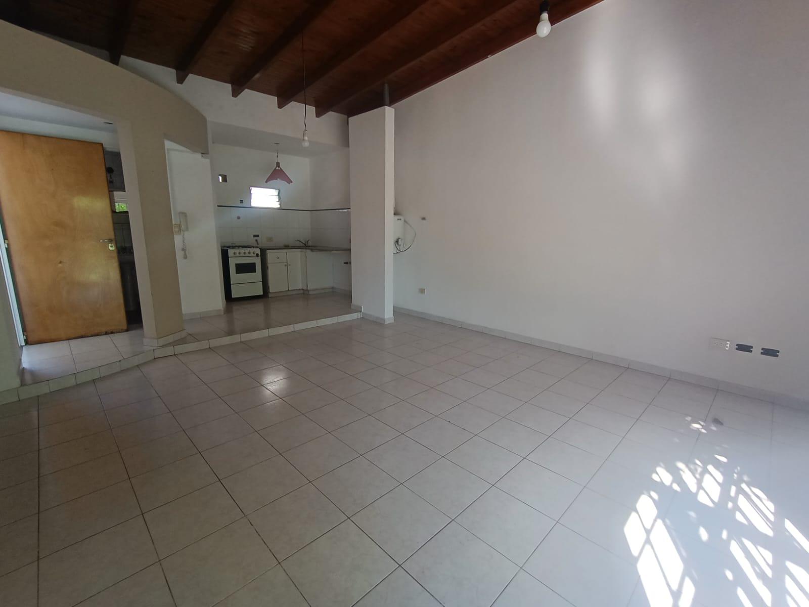 #5465062 | Alquiler | Departamento | Tolosa (Realty One Group Best)