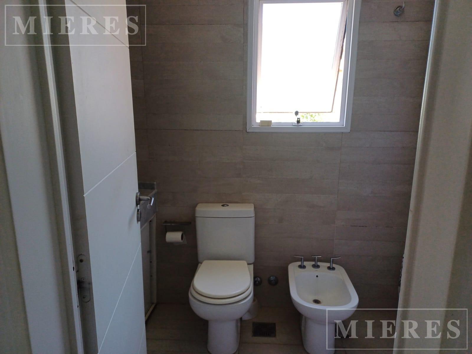 #5457508 | Alquiler | Casa | Manzanares Chico (Mieres Propiedades)