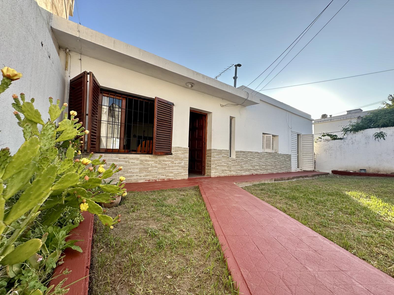 #5464141 | Venta | Casa | Pellegrini (Ruarte Moyano y Asoc.)