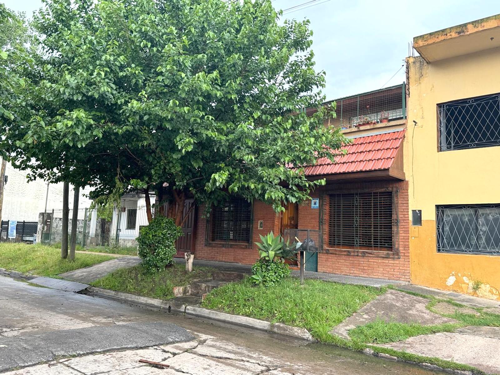 #5446817 | Venta | Casa | Bernal Oeste (Situar Propiedades)