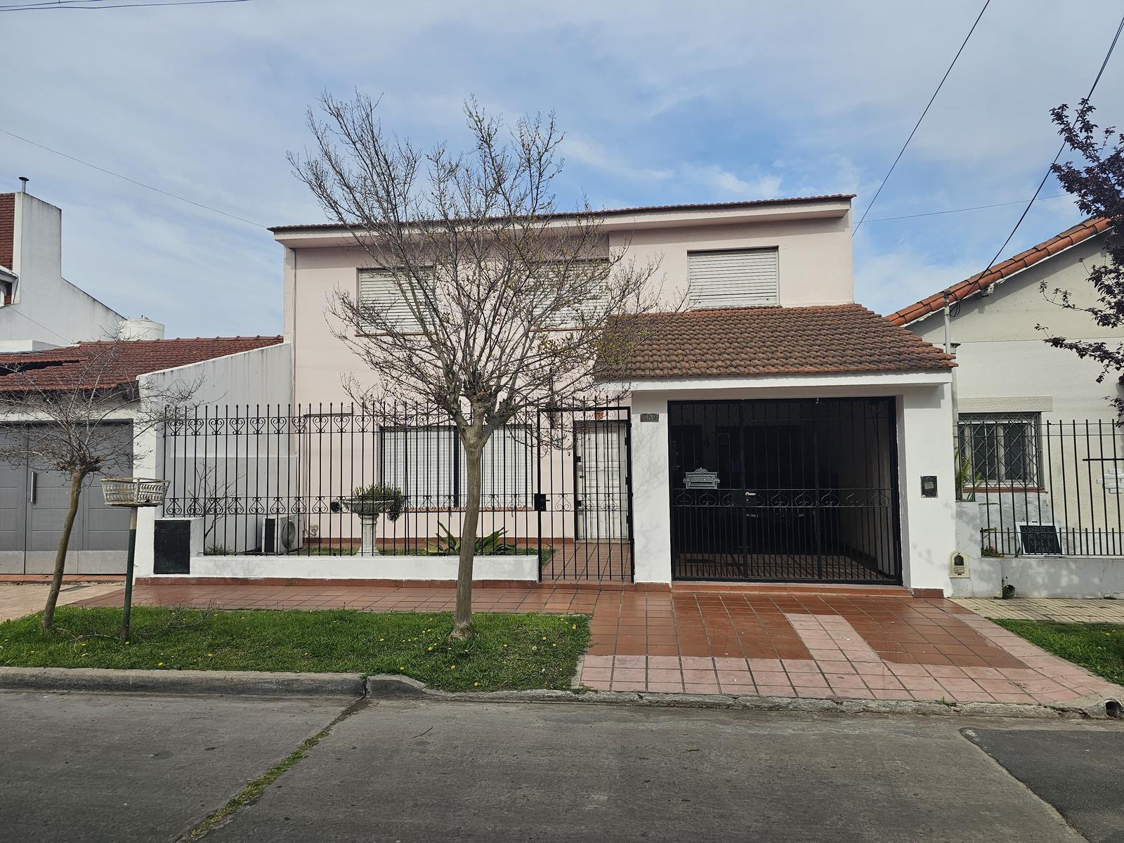 #5450587 | Venta | Casa | Turdera (DINO Propiedades)