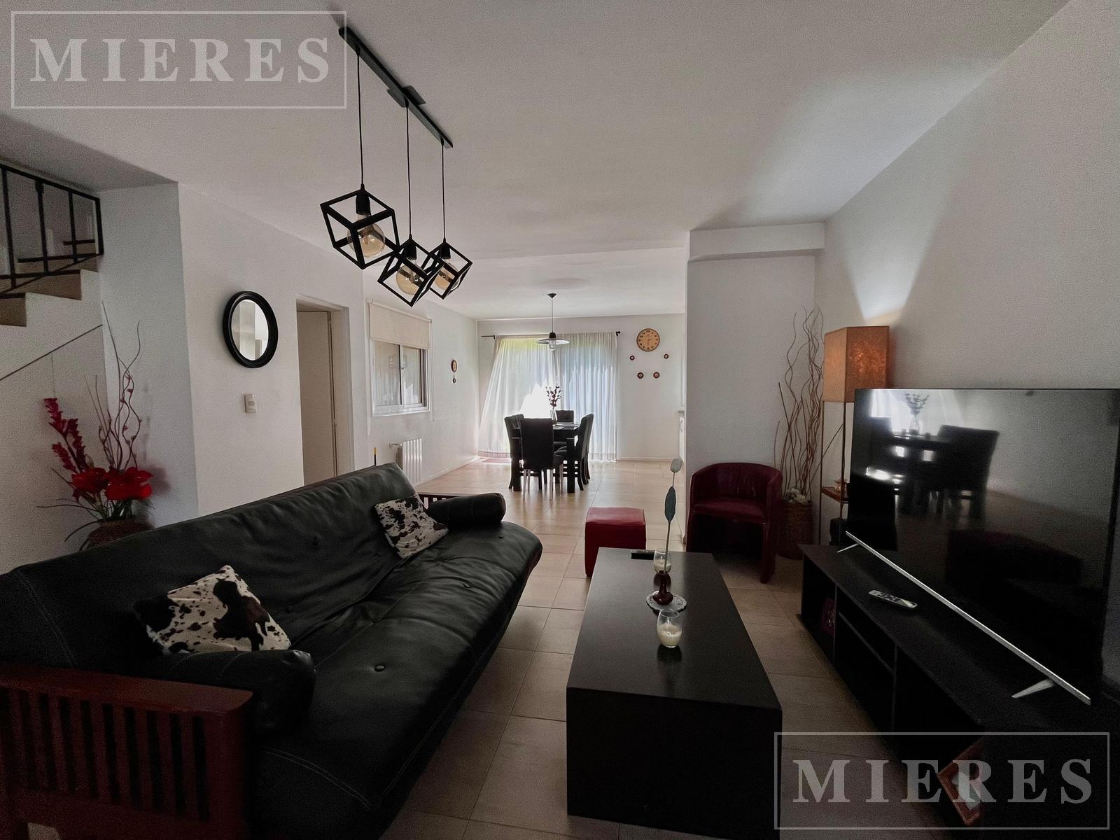 #5457478 | Alquiler Temporal | Casa | California Village (Mieres Propiedades)