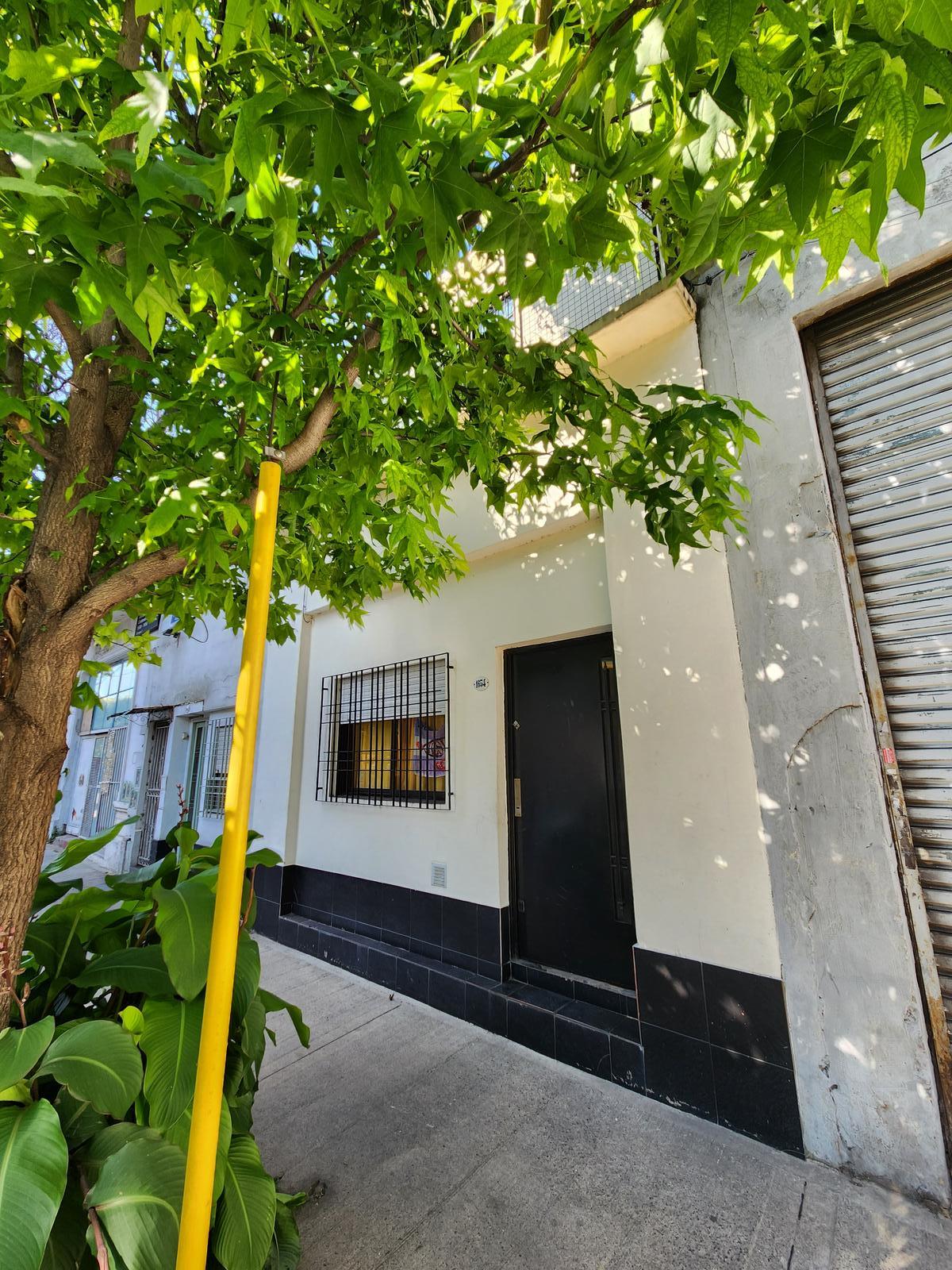 #5440995 | Venta | PH | Parque Chacabuco (BERRUETA INMOBILIARIA)