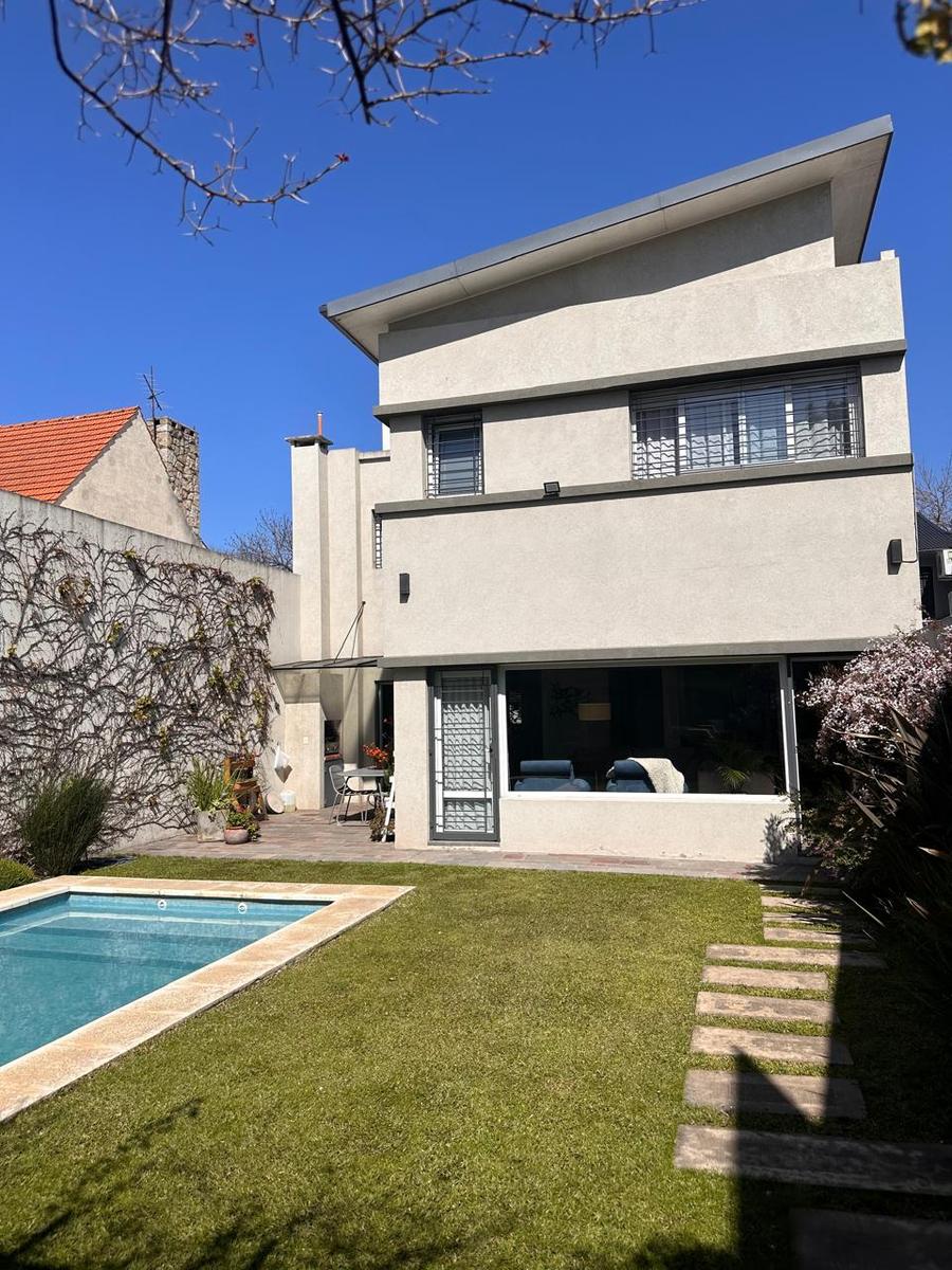 #5459560 | Venta | Casa | Banfield (Loray Propiedades)