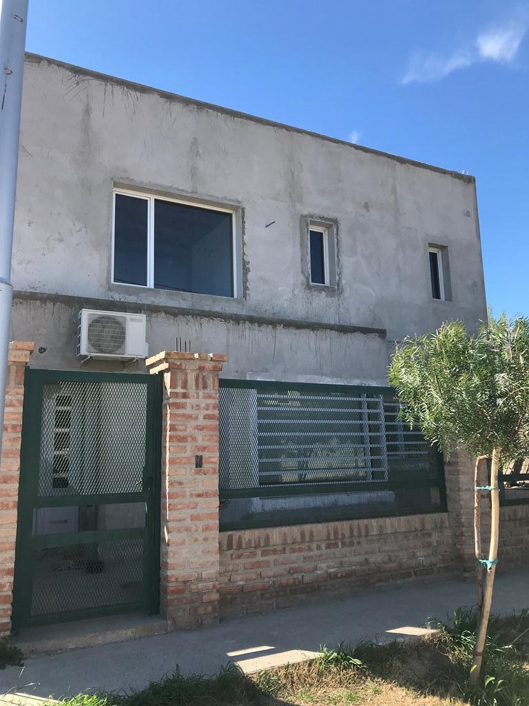 #2235169 | Venta | Casa | Plottier (PREMIUM SA)