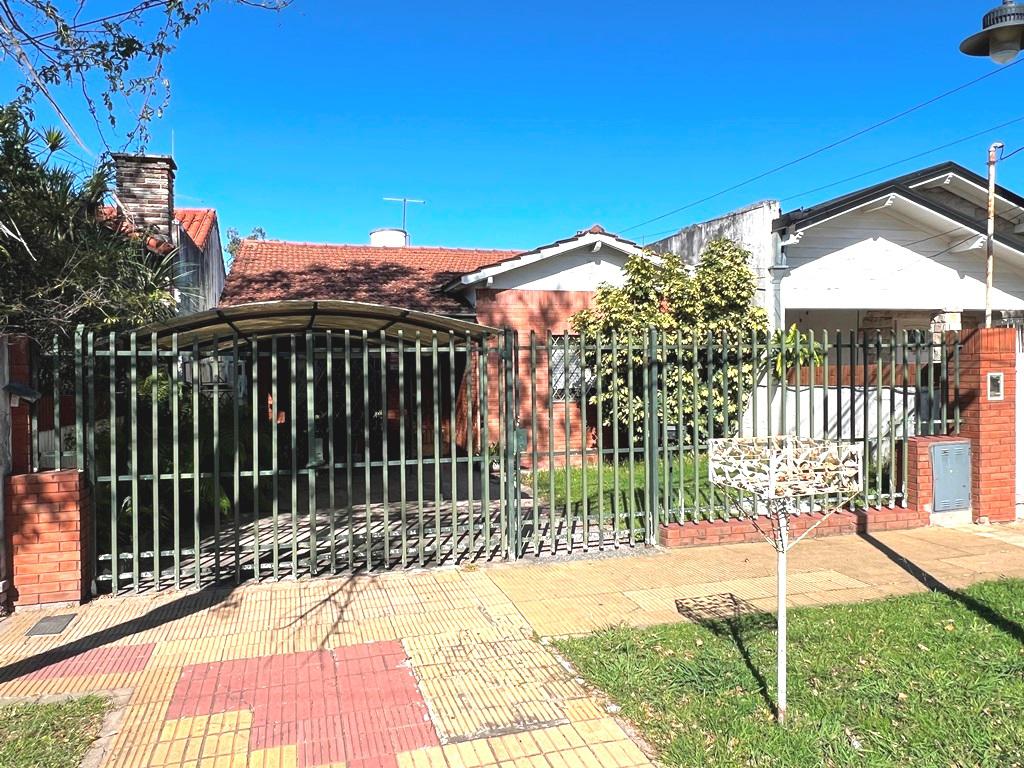 #5067903 | Venta | Casa | Carapachay (Ruiz Propiedades)