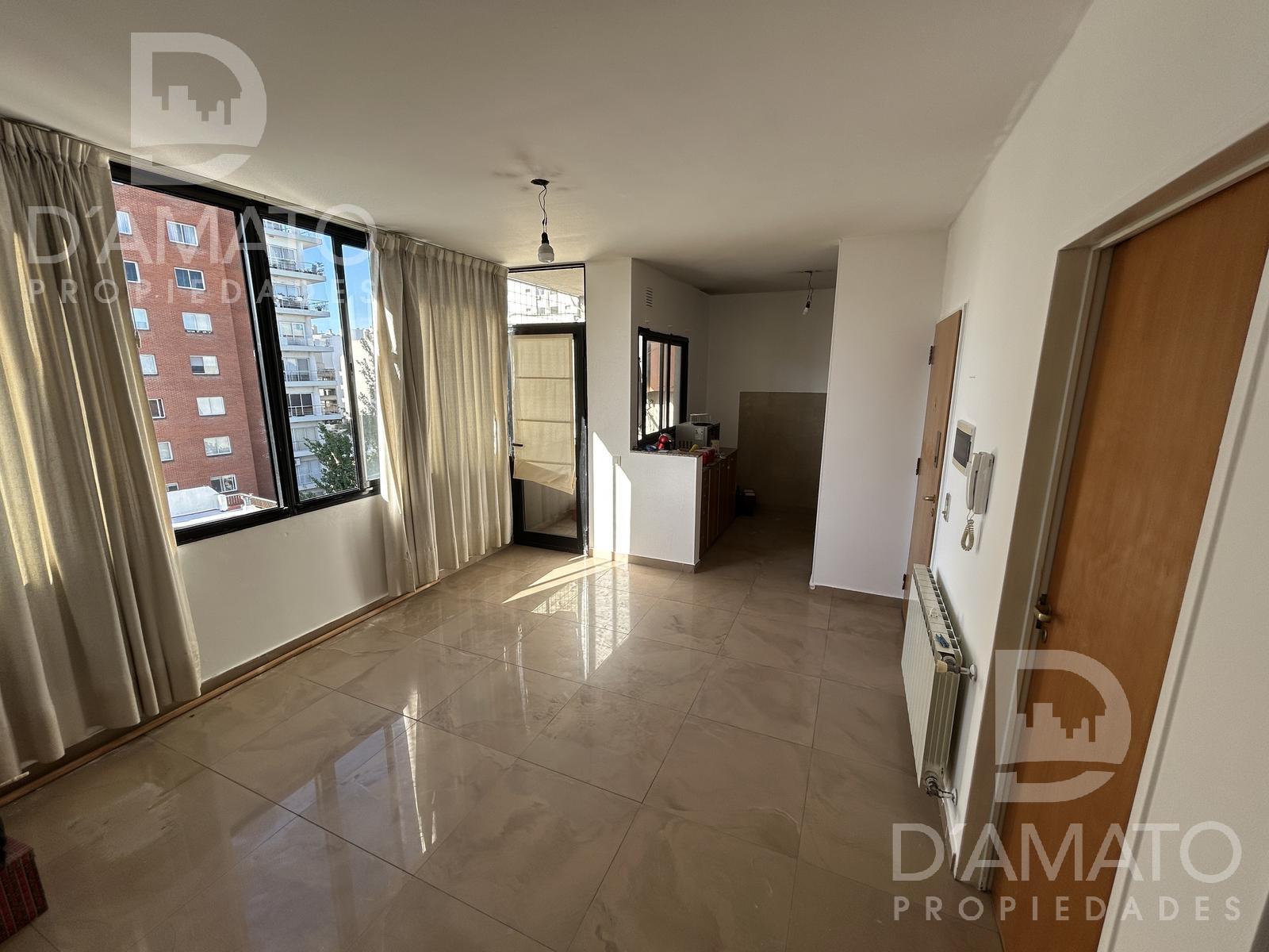 #5489184 | Alquiler | Departamento | Villa del Parque (D´Amato Propiedades)