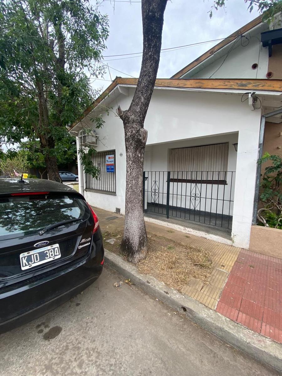 #5485042 | Alquiler | Casa | Martinez Santa Fe / Fleming (Ricchetti Propiedades)