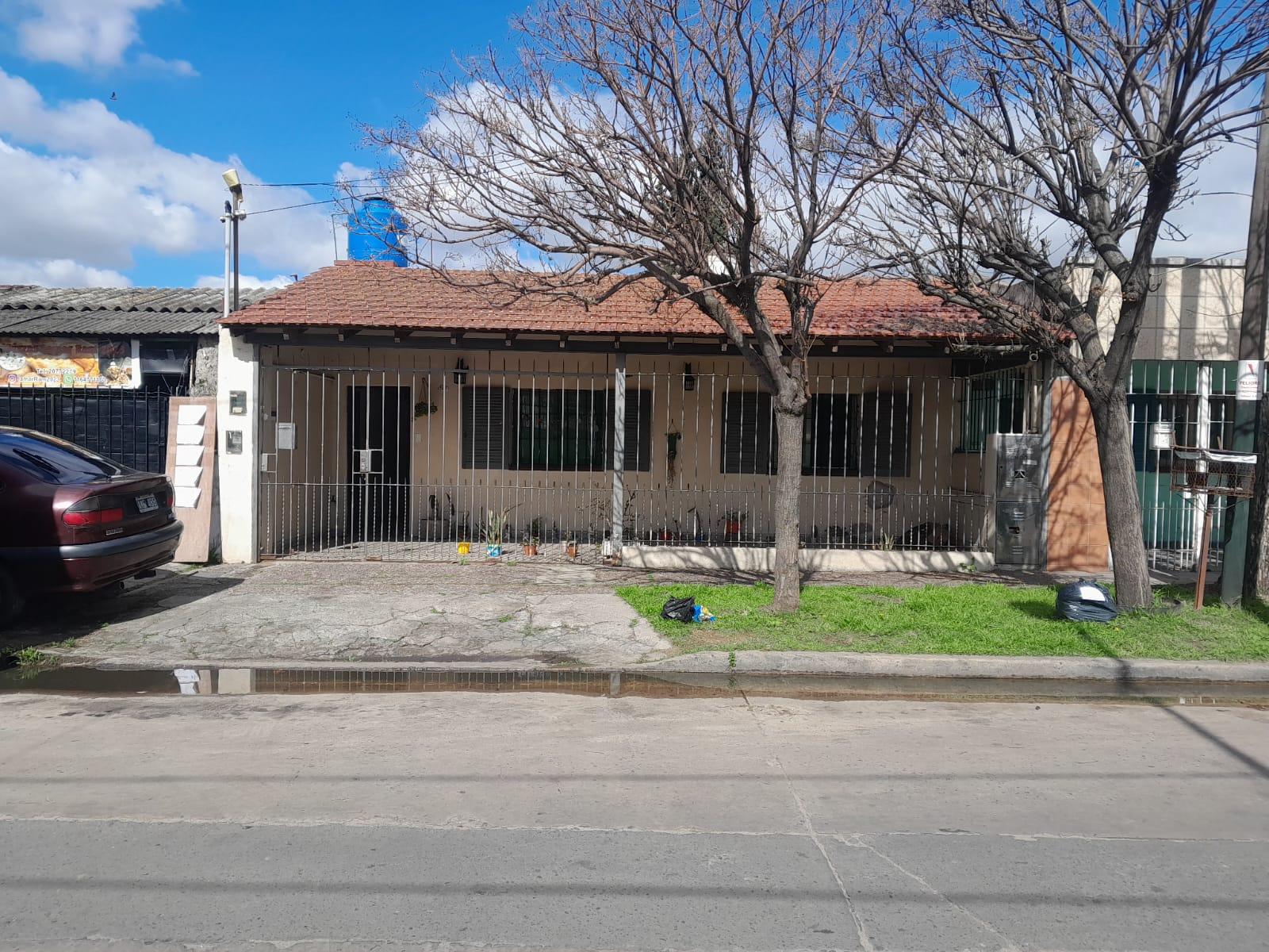 #5485410 | Alquiler | Casa | Banfield (Banfieldprop)