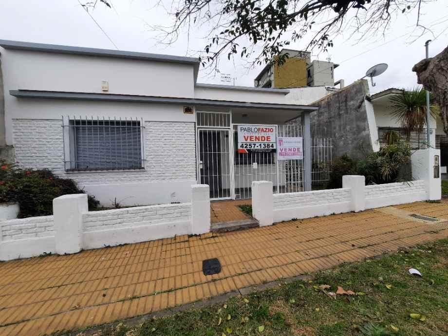 #5506373 | Venta | Casa | Quilmes Oeste (Abriola propiedades)