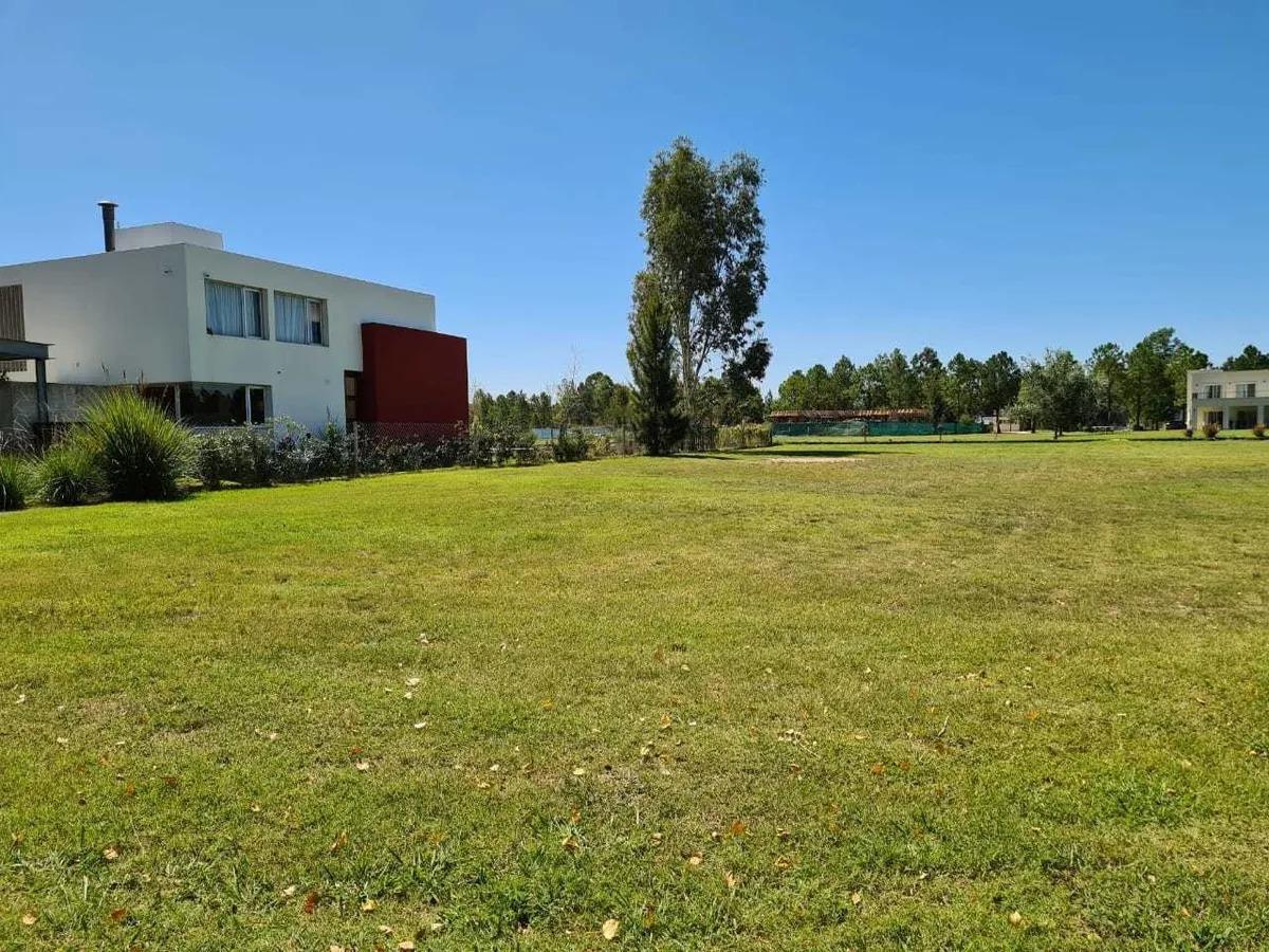 #5499820 | Venta | Lote | Countries y Barrios Cerrados (Estudio Yacoub)