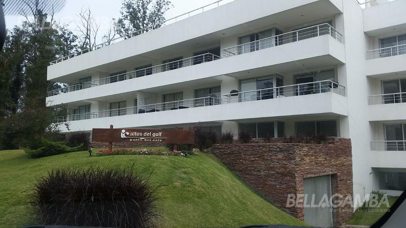 #697168 | Venta | Departamento | El Golf (Bellagamba Marketing Inmobiliario)