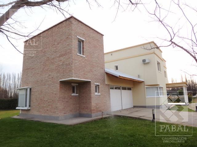 #869637 | Venta | Casa | Plottier (Fabal Inmobiliaria)