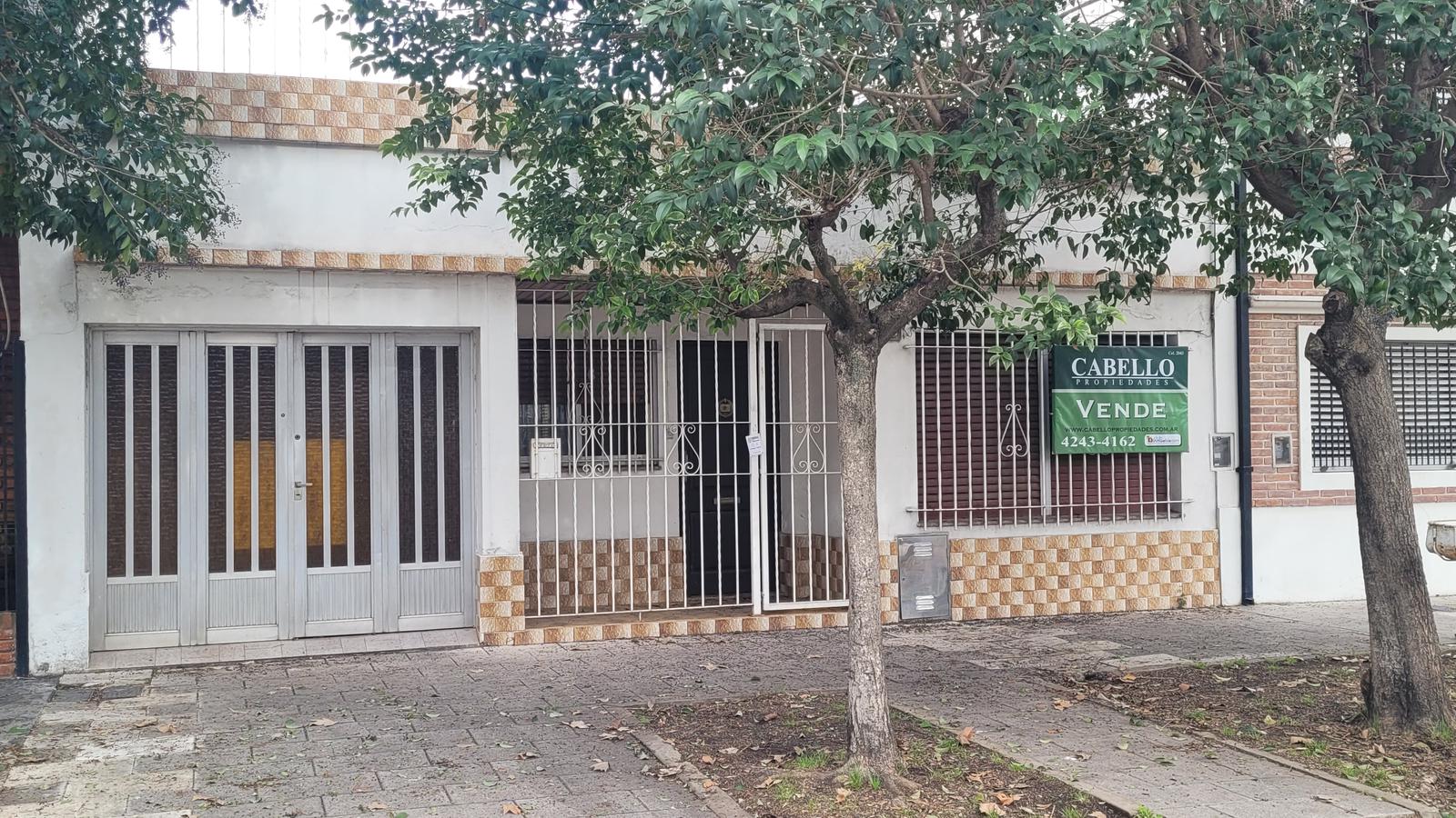 #4443265 | Venta | Casa | Lomas De Zamora (Cabello Propiedades)