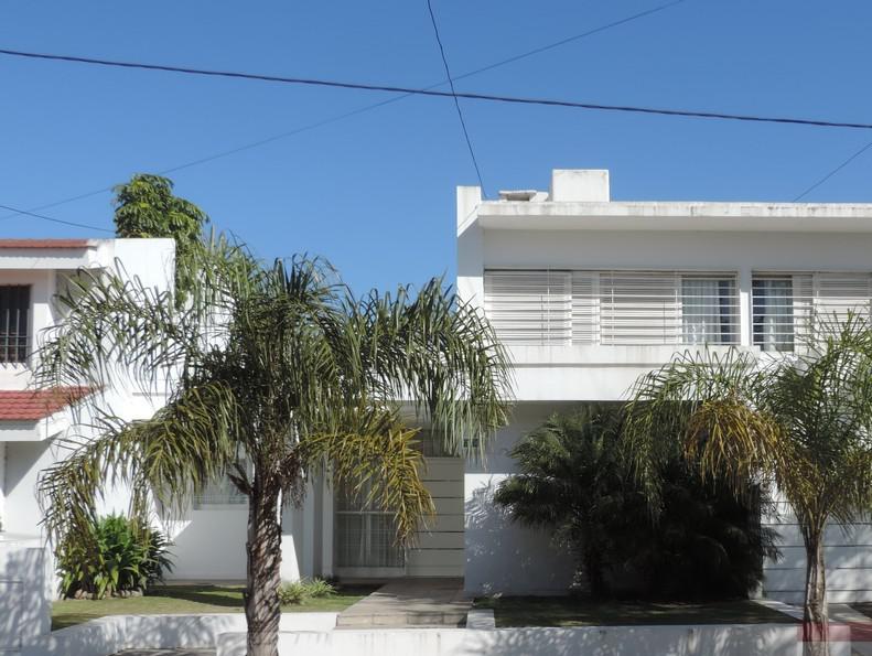 #334164 | Sale | House | Parque Chacabuco (Inmobiliaria Becker)