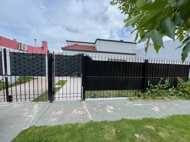 #4768622 | Venta | Casa | William Morris (G. Cabrera Bienes Raíces)