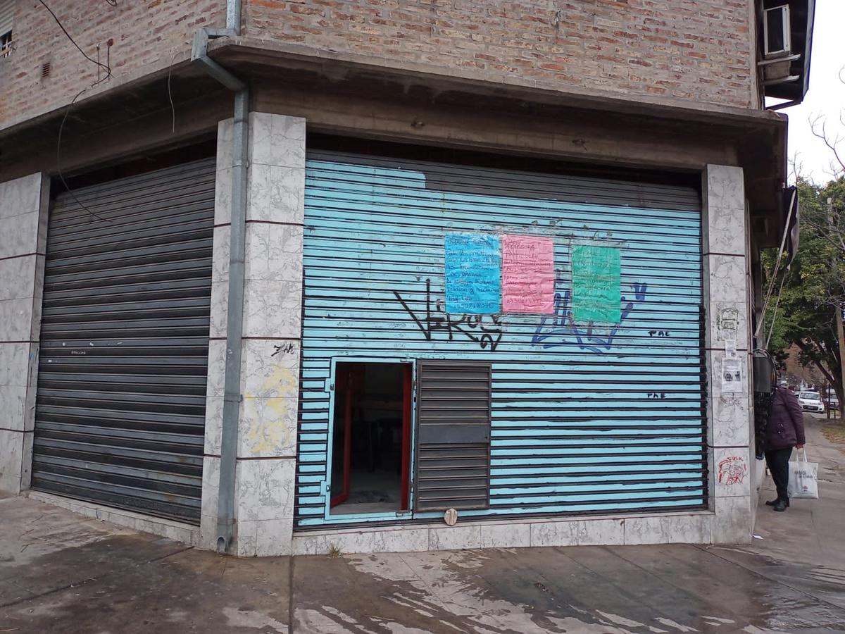 #4250239 | Sale | Warehouse | Villa Ballester (Dinal)