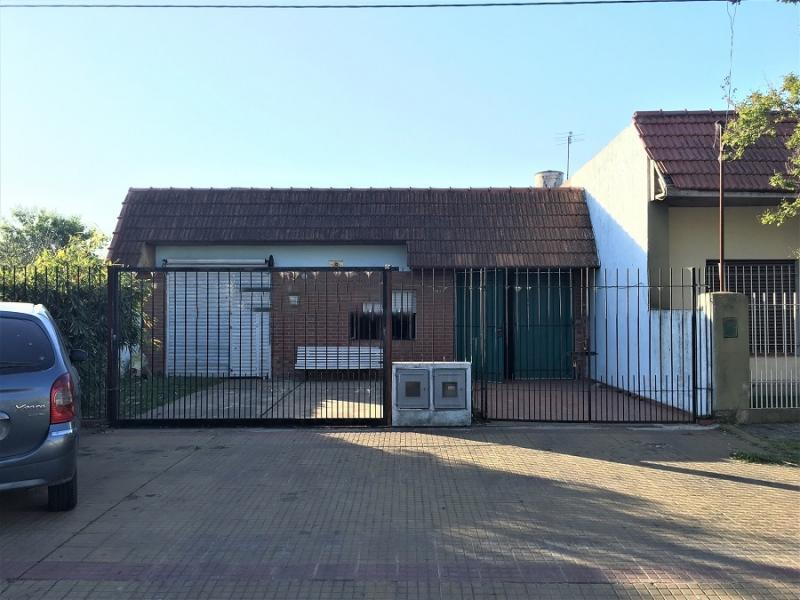 #1511113 | Venta | Casa | Tolosa (Estudio Yacoub)